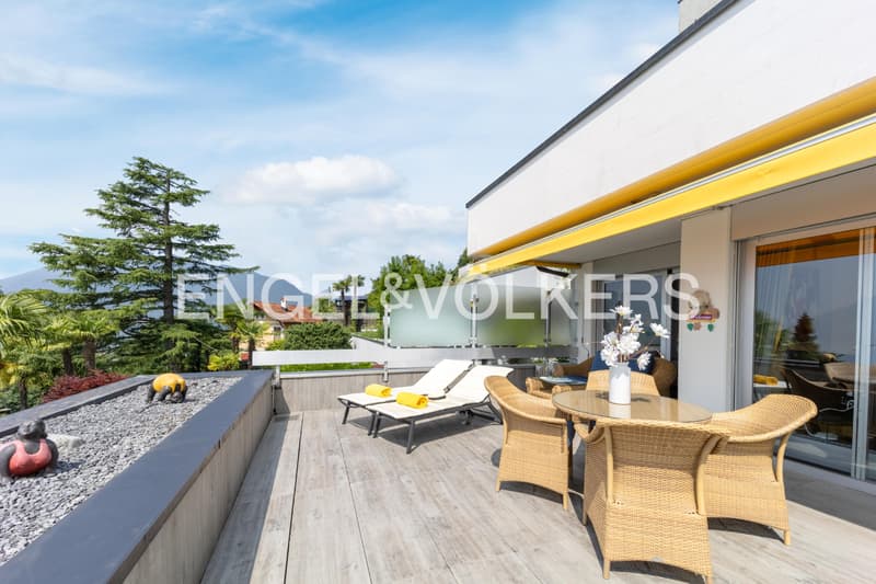 Appartamento con terrazza con vista lago (6) (2)