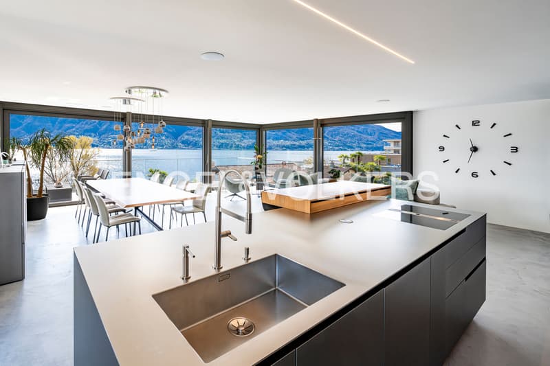 Un'oasi di lusso con vista lago e spa privata (68) (5)