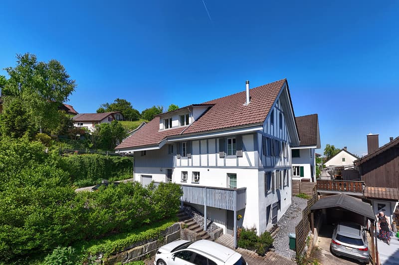 Charaktervoller Riegelbau mit zwei Wohneinheiten modern interpretiert! (11)