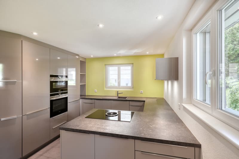 Charaktervoller Riegelbau mit zwei Wohneinheiten modern interpretiert! (13)