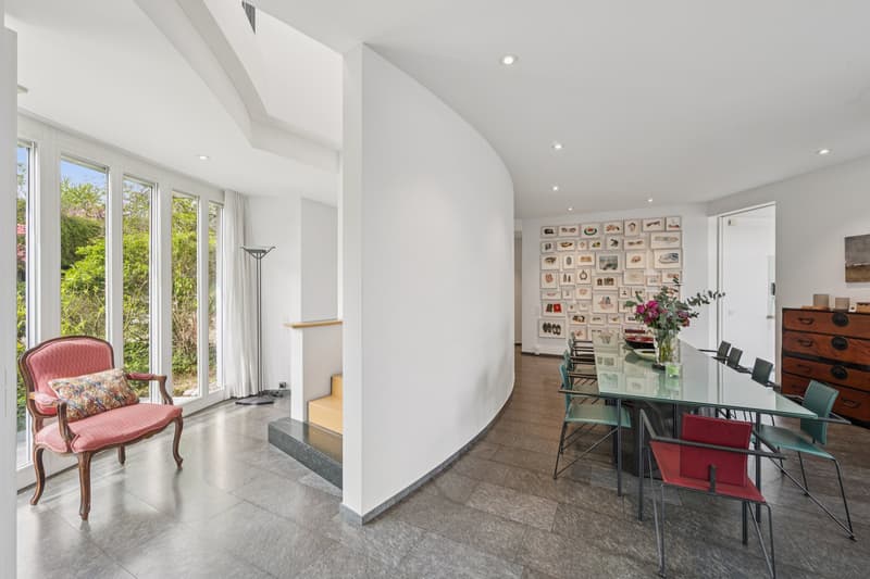 Stilvolles Zuhause mit Pool und traumhaftem Garten (4)