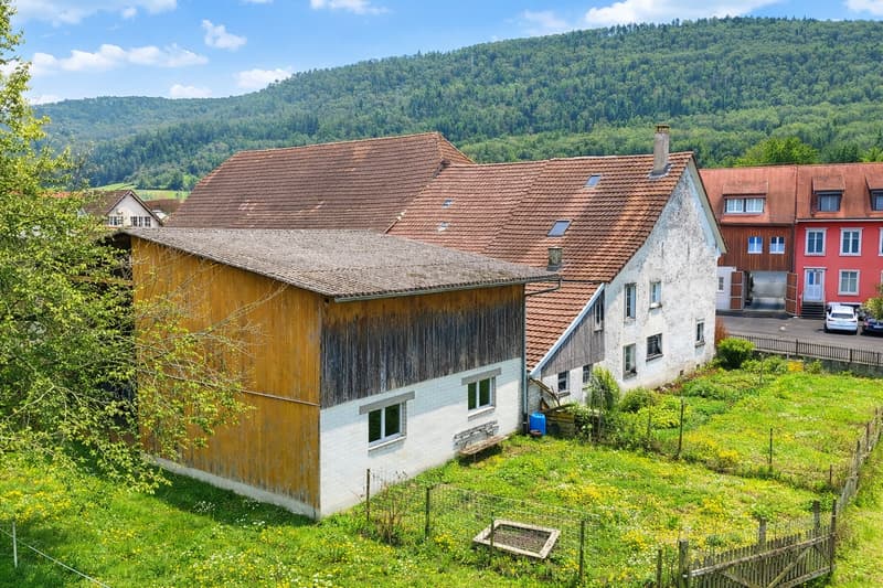 2'972 m² grosses Bauland mit Bauernhaus (9)