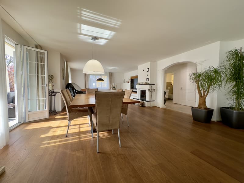 RESERVIERT! Premium-Einfamilienhaus mit viel Platz & Privatsphäre in H (4)
