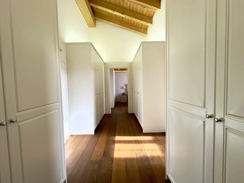RESERVIERT! Premium-Einfamilienhaus mit viel Platz & Privatsphäre in H (11)