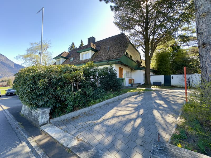 Englisches Landhaus mit grossem Grundstück & Baulandreserve (13)