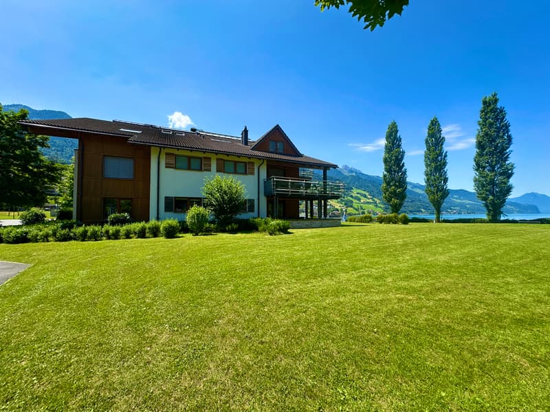 4.5-Zimmer Wohnung direkt am See mit Panoramablick - als Ferien- oder (2)