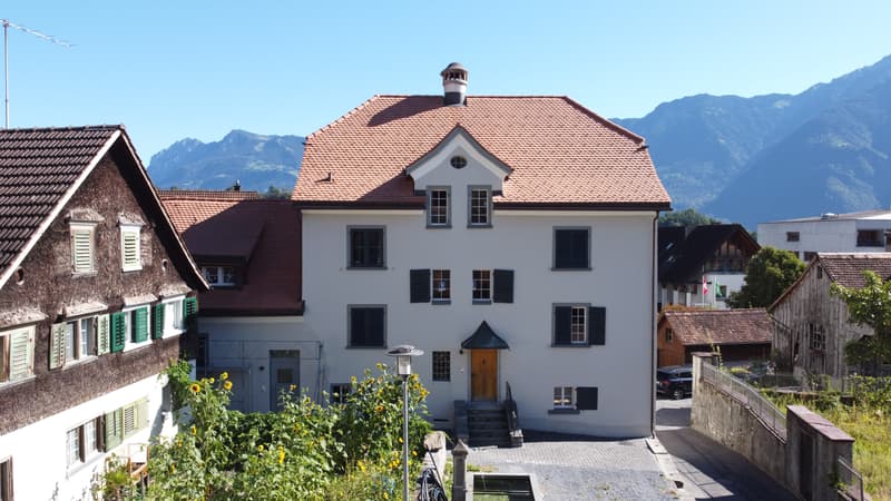 Villa am Kirchweg - kernsaniertes Herrschaftshaus mit 4 neuen Wohnunge (3)