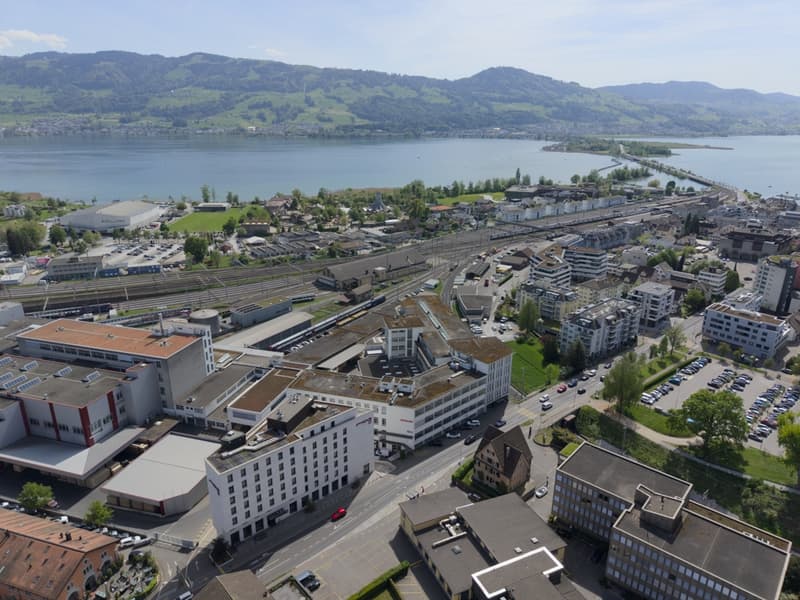 Exklusiv möbilierte Büroflächen an perfekter Lage (2)