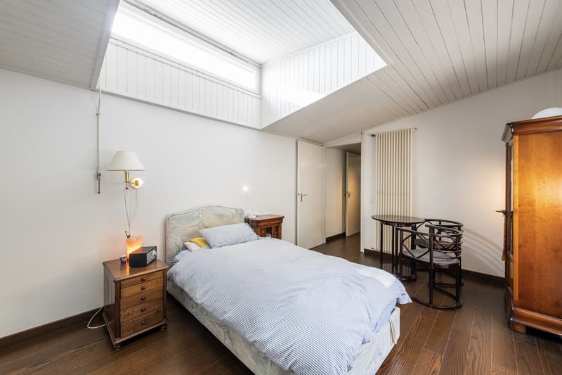 Moderne Villa mit Pool und eigenständiger Wohnung (8)