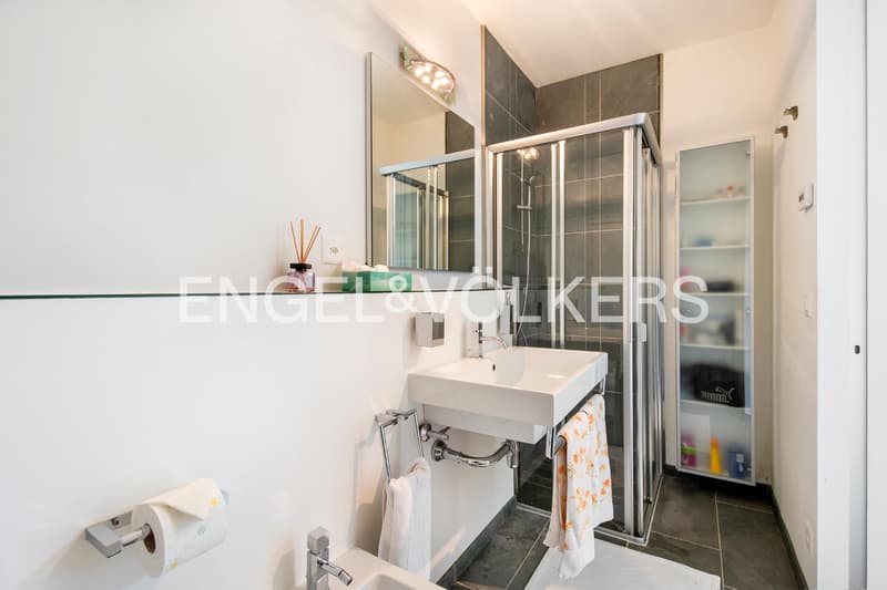 Elegante moderne Wohnung mit Panoramablick (10)