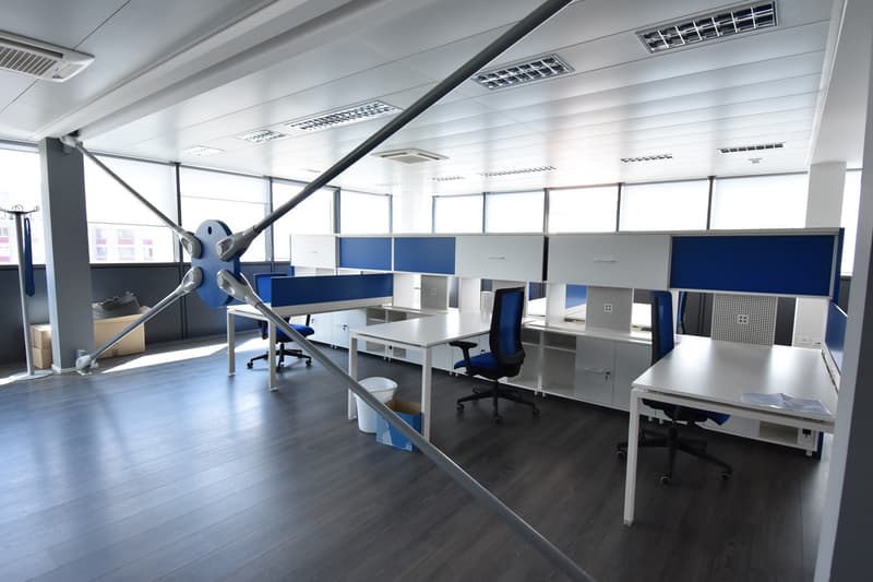 Büro von 416 m2 im 5. Stock mit Lift (7)