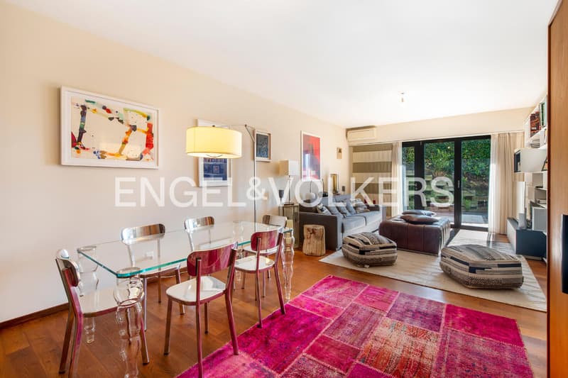 Helle und elegante Wohnung mit Seeblick (4)