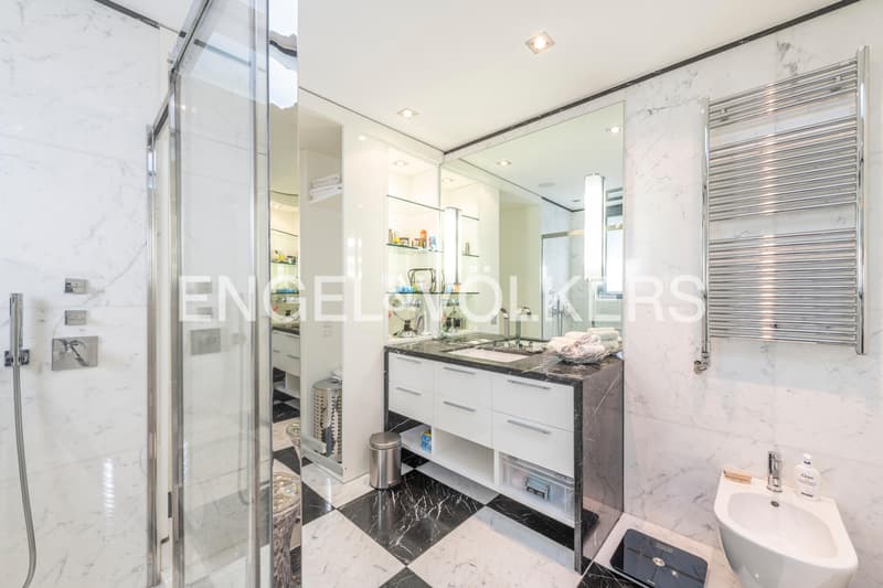 Design-Penthouse mit 180 Panoramablick auf den See (9)