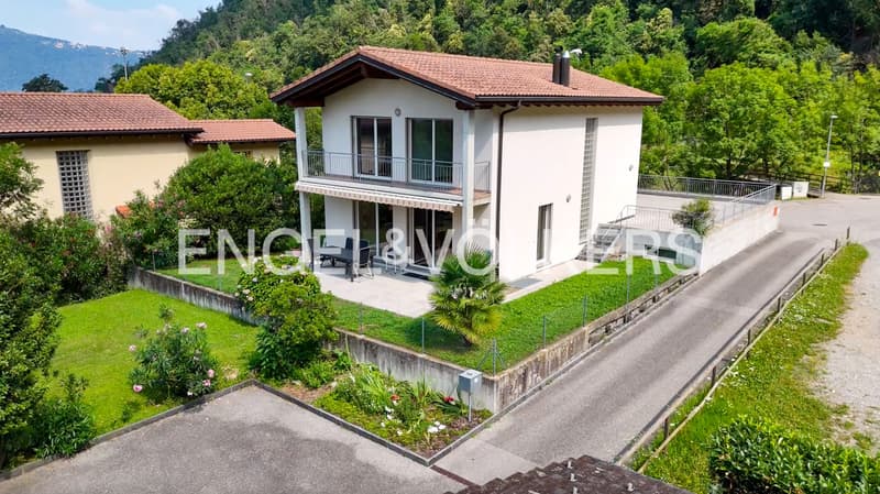 Wunderschönes Einfamilienhaus mit 5,5 Zimmern (2)