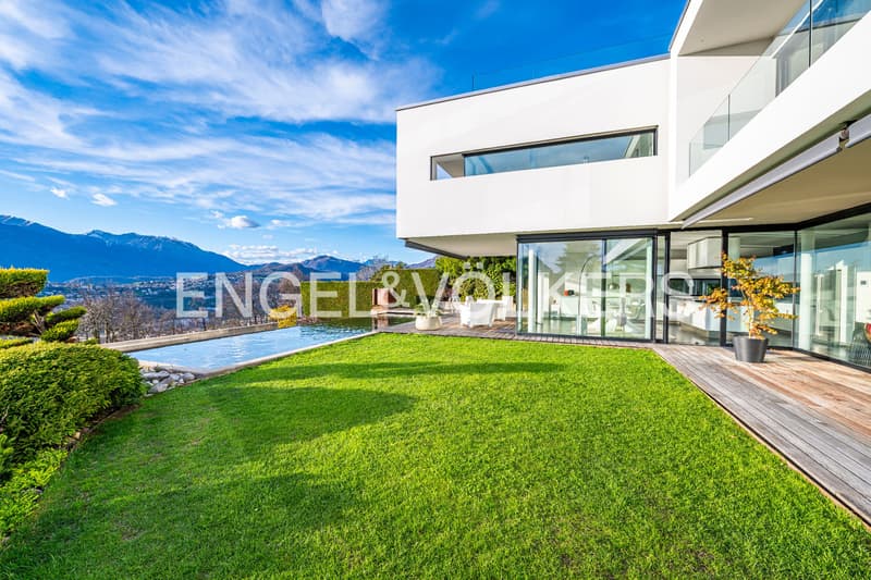 Esclusiva villa moderna con piscina e vista Lago di Lugano (5)