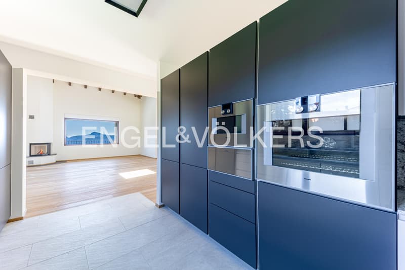 Renovierte Villa mit traumhaften Aussenbereichen (7)