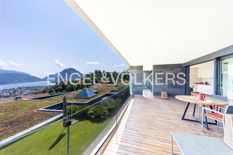 Prestigeträchtiges Penthouse mit atemberaubender Seesicht (2)