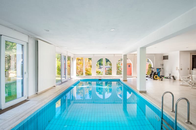 Helle und bequeme Wohnung in ruhiger Lage mit Pool (8)