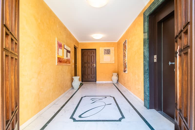 Helle und bequeme Wohnung in ruhiger Lage mit Pool (9)