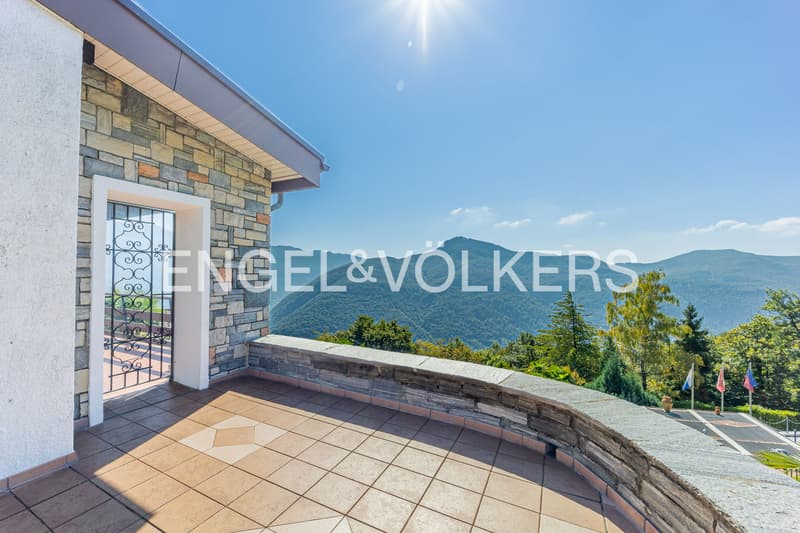 Accogliente casa con splendida vista lago (12)
