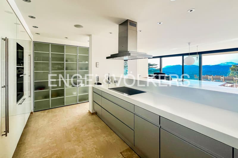 Duplex da sogno - dove lo stile contemporaneo incontra una vista lago (7)