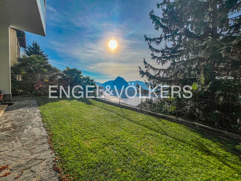 Duplex da sogno - dove lo stile contemporaneo incontra una vista lago (13)