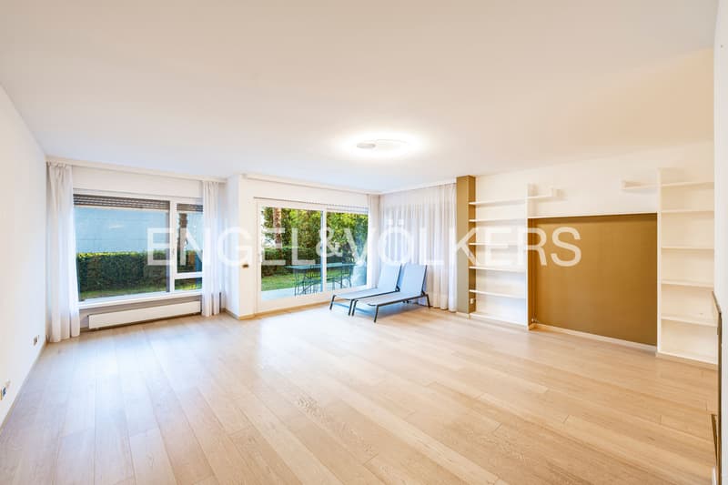 Grazioso appartamento con giardino e vista lago (6)