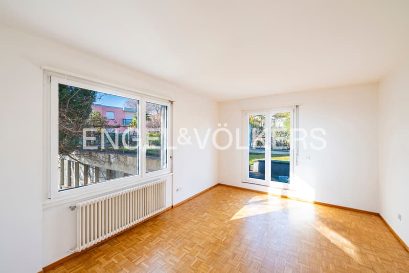 Elegante Wohnung mit Seeblick und privatem Garten (10)