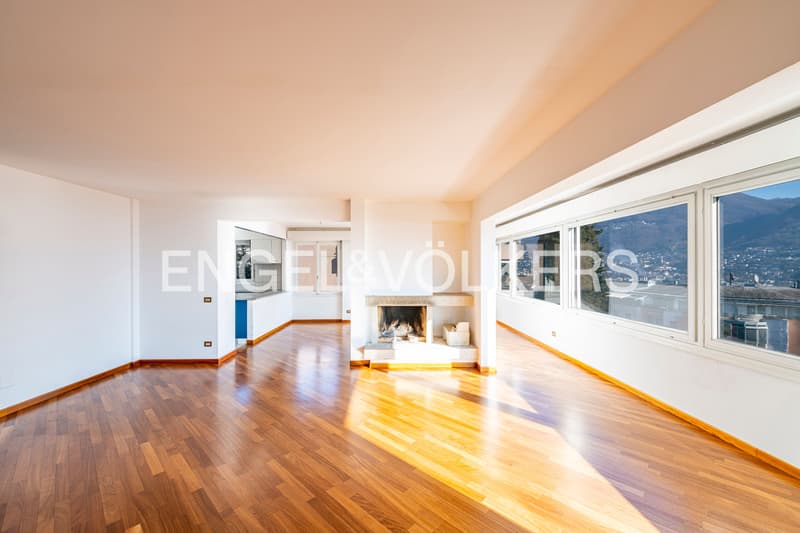 Elegante Wohnung mit Seeblick und privatem Garten (5)