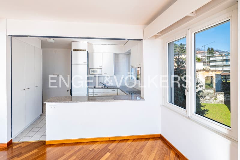 Elegante Wohnung mit Seeblick und privatem Garten (6)