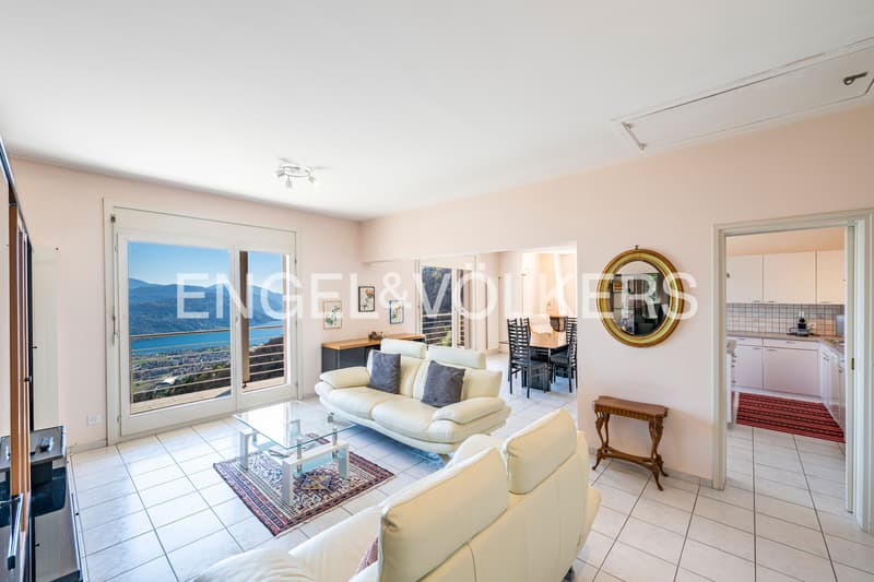 Casa indipendente con vista lago mozzafiato (3)
