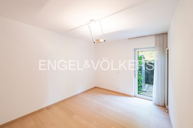 Appartamento con ampia terrazza e vista lago (9)