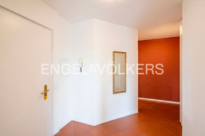 Appartamento con ampia terrazza e vista lago (12)
