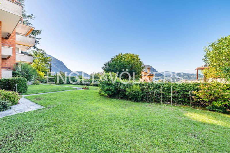Vista lago in posizione tranquilla |Apt. E (11)