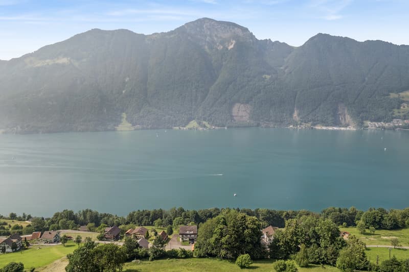 Baugrundstück mit unverbaubarem Blick über den Vierwaldstättersee