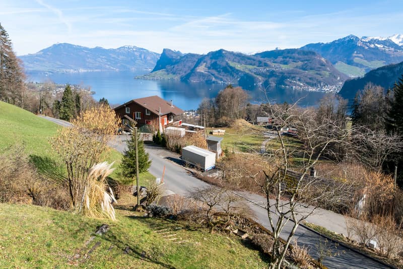 Einmaliges Grundstück mit unverbaubarer See- & Bergsicht (1)