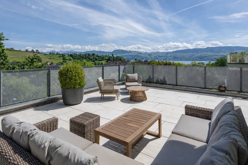 Hausfeeling mit Weit- und Seesicht (5)