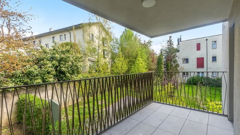 Sommer in Zürich geniessen – Exklusive Gartenwohnung in Höngg (14)