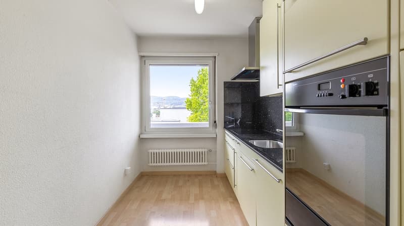 Helle 5.5-Zimmer-Wohnung mit Südwest-Balkon und Blick ins Grüne (10)