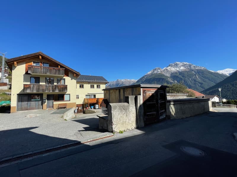 Appartamento esclusivo di 5,5 locali a Sent. Vivere con panorama montano. (7)