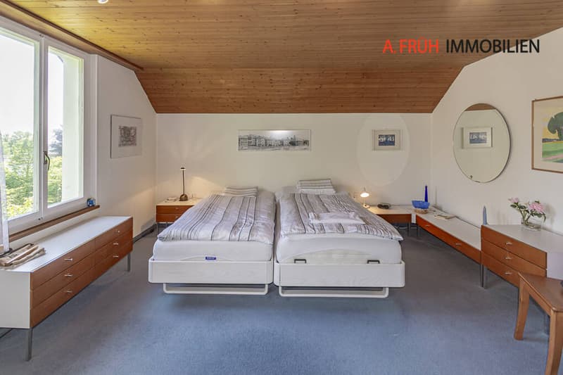 Schlafzimmer DG