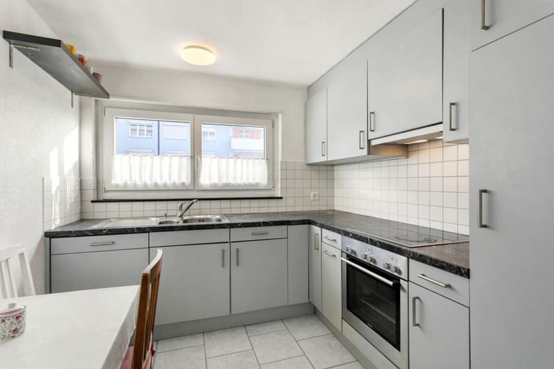 Appartement 4 pièces avec balcon & parking extérieur à Salmsach (10)