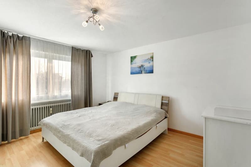 Appartement 4 pièces avec balcon & parking extérieur à Salmsach (12)