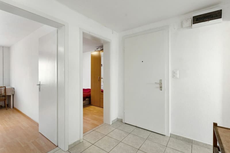 Appartement 4 pièces avec balcon & parking extérieur à Salmsach (2)