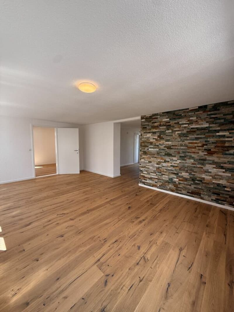 Gemütliche 3.5-Zimmer-Wohnung mit Balkon an zentraler Lage in Romanshorn (5)