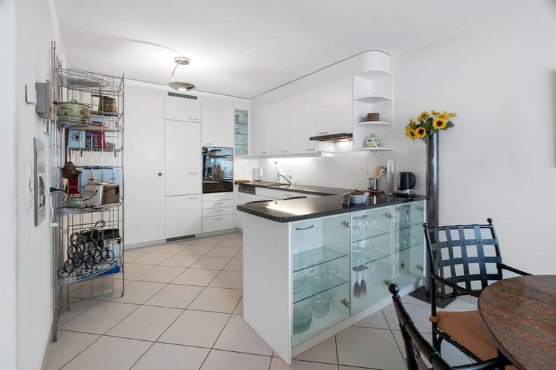 Flexible Wohnung mit viel Potenzial und an ruhiger Lage in Uitikon (3)