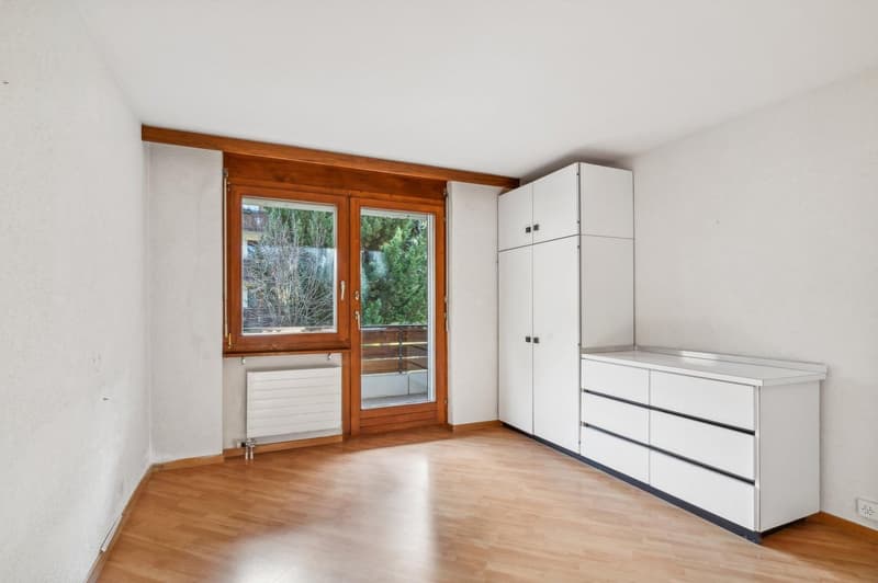 Maison multifamiliale avec grand potentiel dans une idylle verte et Matterhorn (3)