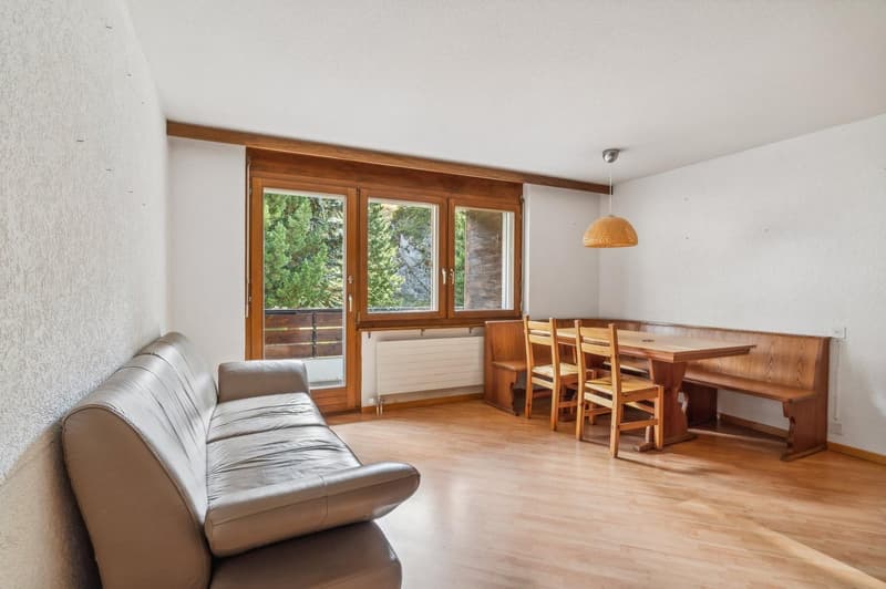 Maison multifamiliale avec grand potentiel dans une idylle verte et Matterhorn (6)