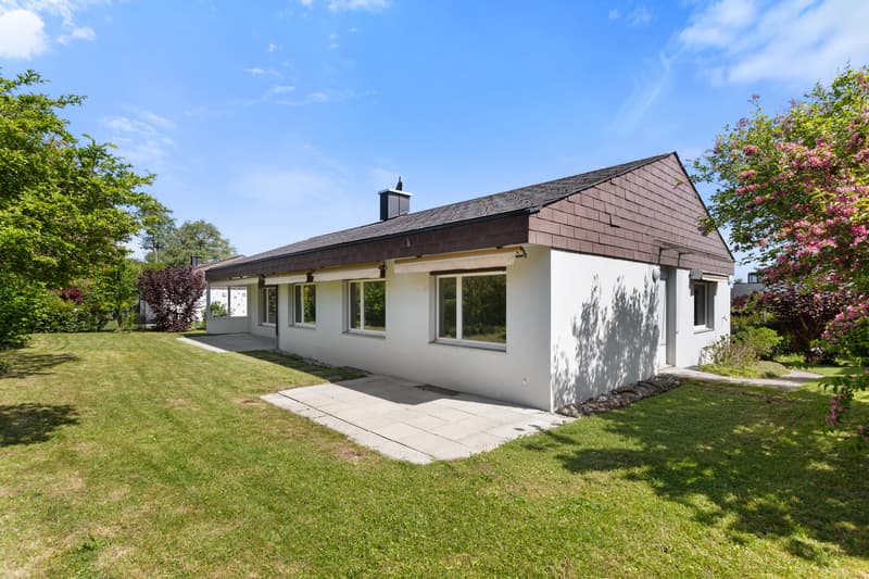 Bungalow mit Gartenparadies (2)