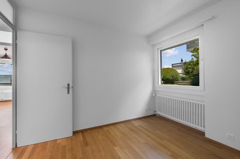Exklusive 4.5-Zimmer-Wohnung mit grosser Sonnenterrasse in Wollerau (8)